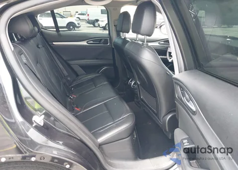 2018 Alfa Romeo Stelvio Sport Awd из США, поврежденный, VIN ZASFAKPN8J7B58624